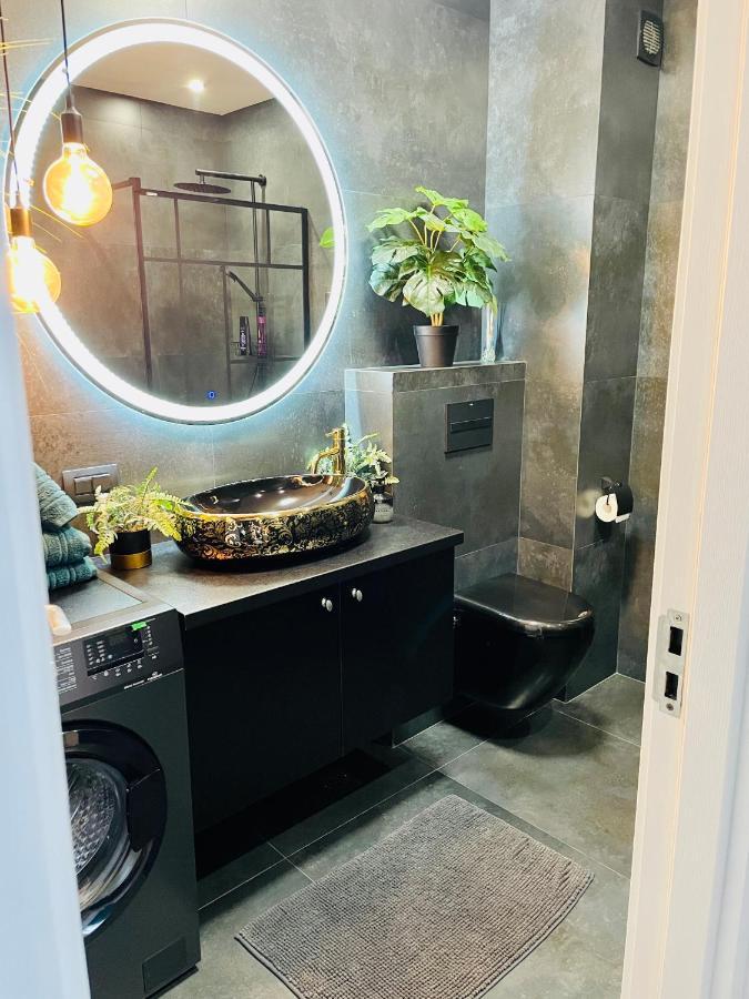 Appartement Aici Te Simti Ca Acasa à Iasi Extérieur photo